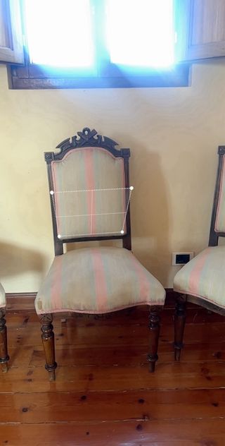 Lote 4 sillas tapizadas (5€/silla)