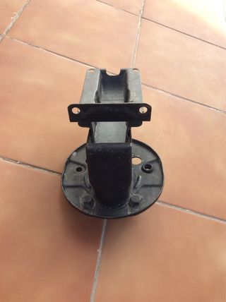 SOPORTE DE RUEDA D RECAMBIO SUZUKI SANTANA SAMURAI