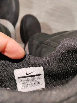 Botas de fútbol Nike solo con 3 usadas talla 36