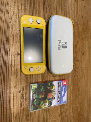 Nintendo Switch Lite Giallo + Minecraft