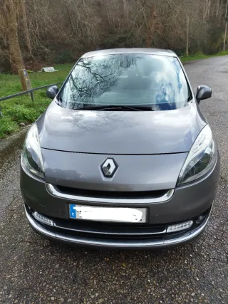 Renault Grand Scenic 2012