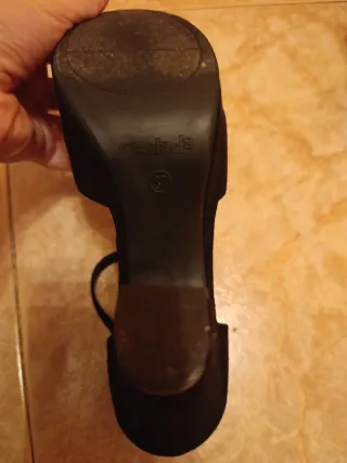 Zapatos de tacón negros