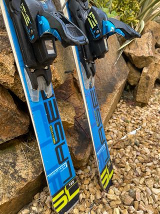 ESQUIS STÖCKLI SL LASER 155 cm