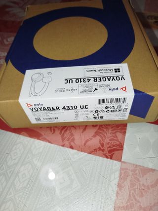 Auriculares Poly Voyager 4310 UC inalámbrico.