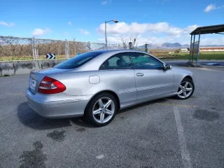 Mercedes-Benz  CLK 2004