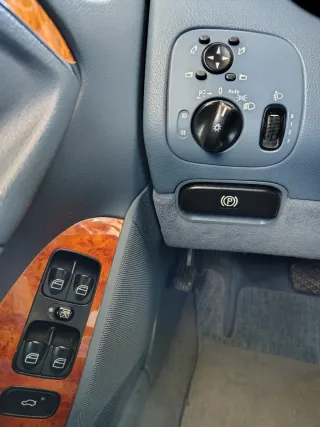 Mercedes-Benz  CLK 2004