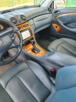 Mercedes-Benz  CLK 2004