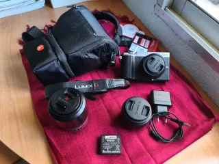 Cámara Panasonic Lumix GX9 + objetivos+accesorios