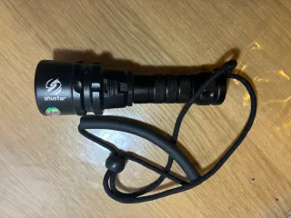 Linterna submarinismo Shustar