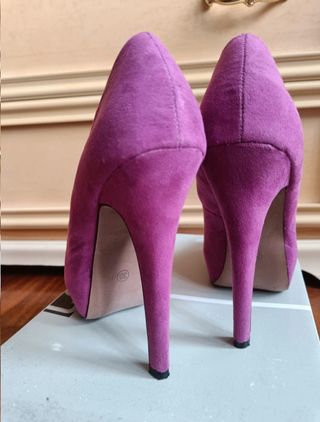 Scarpe con tacco alto viola