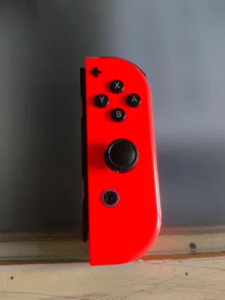 Joy-Con Derecho Rojo Neón Nintendo