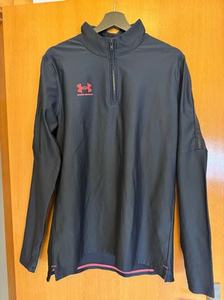 Camisola Under Armour Preta e Vermelha