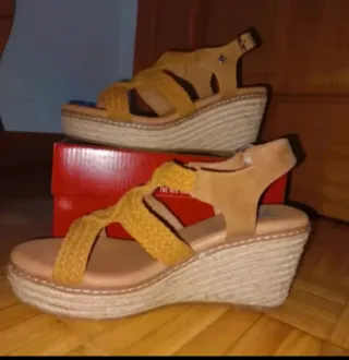 Cuñas mostaza - Xti Talla 38