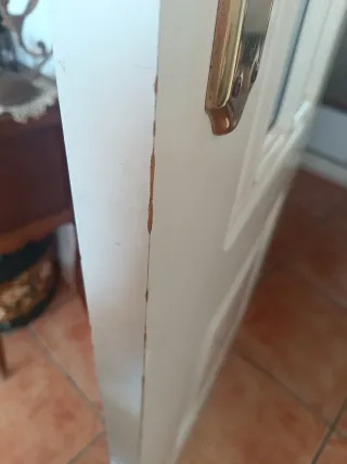 Puertas madera maciza lacada blanco