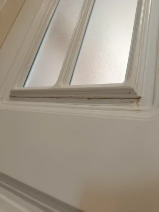 Puertas madera maciza lacada blanco