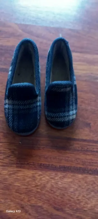 Zapatillas de estar por casa a cuadros