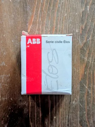 ABB Serie civile Èlos Connettore RJ11 - 2CSE1121EL