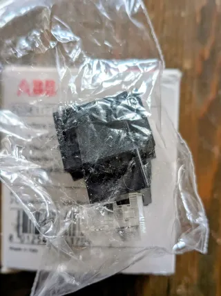 ABB Serie civile Èlos Connettore RJ11 - 2CSE1121EL