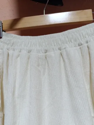 Falda beige midi talla única