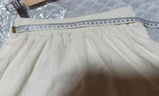 Falda beige midi talla única