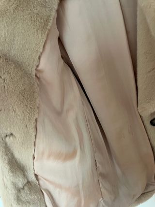 Abrigo pelo sintético beige Zara Talla S