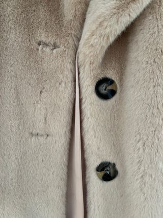 Abrigo pelo sintético beige Zara Talla S