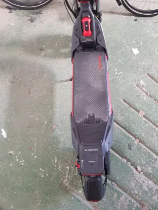 Patinete Eléctrico Ninebot ZT3