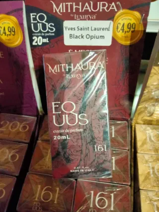 Profumo Black Opium Yves Saint Laurent