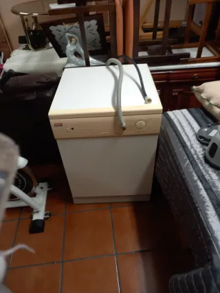 Lavavajillas compacto