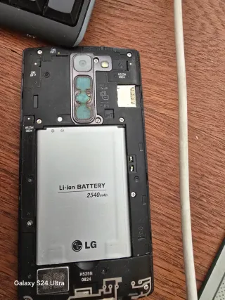 Teléfono Móvil LG Negro,lo ha dado todo para pieza