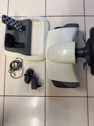 Volante Xbox 360 con pedali
