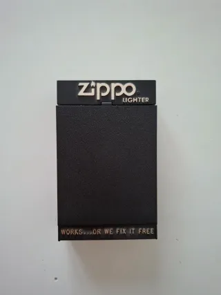 Elvis Presley, accendino Zippo