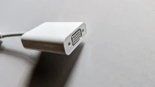 Adaptador Apple Thunderbolt VGA Original MacBook