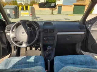 Renault Clio 2005