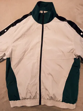 Lote de 3 chaquetas deportivas (Tipo Nylon)