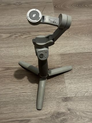 DJI Osmo Mobile 3 Gimbal Stabilizer