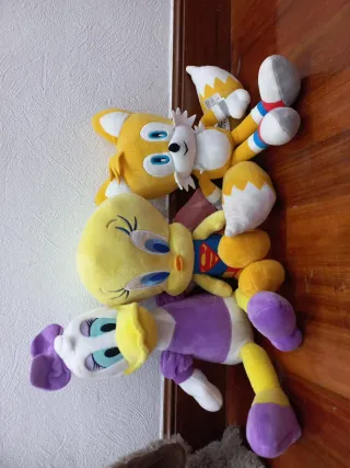 Peluche Tails, Piolín y Daisy