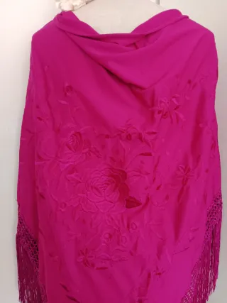 Mantoncillo bordado buganvilla