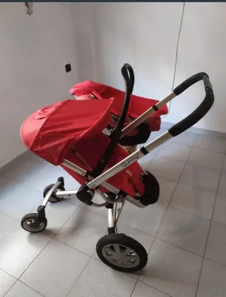 Carrito de bebé Quinny rojo