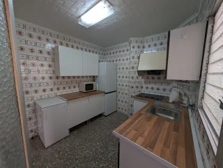 HABITACIÓN EN ALQUILER