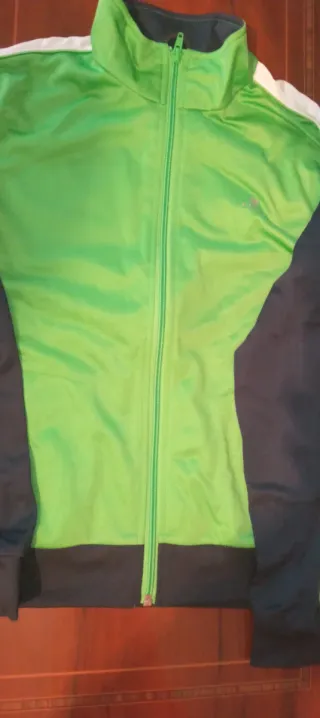 Chaqueta Domyos verde y blanca