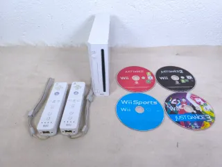 Consola Wii Bianca + 4 Giochi + 2 Controller