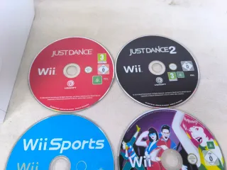 Consola Wii Bianca + 4 Giochi + 2 Controller