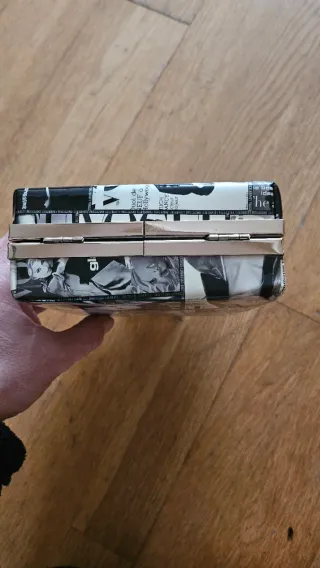 Bolso clutch estilo revista