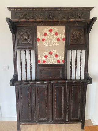 Perchero antiguo de madera ESTA EN MADRID
