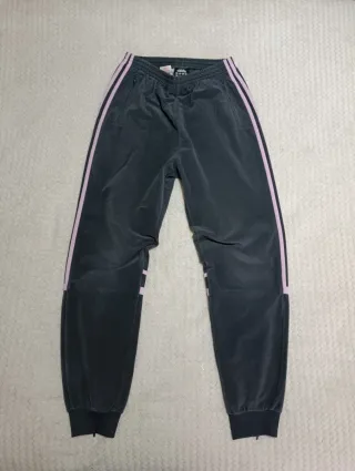 Pantalón Adidas Challenger Gris y Rosa