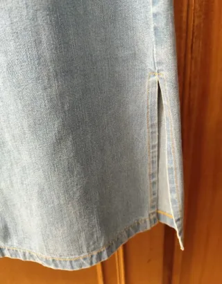 Falda vaquera bordada floral