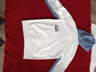 Sudadera Nike con capucha