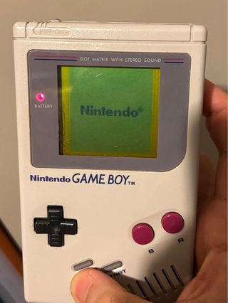 Nintendo Game Boy con scatola