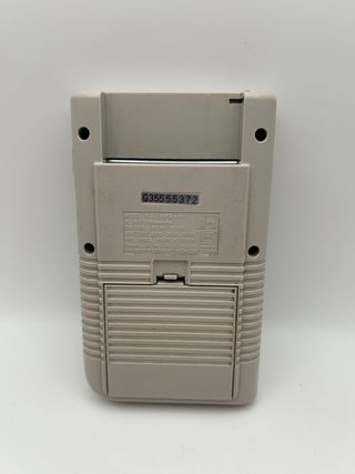 Nintendo Game Boy con scatola